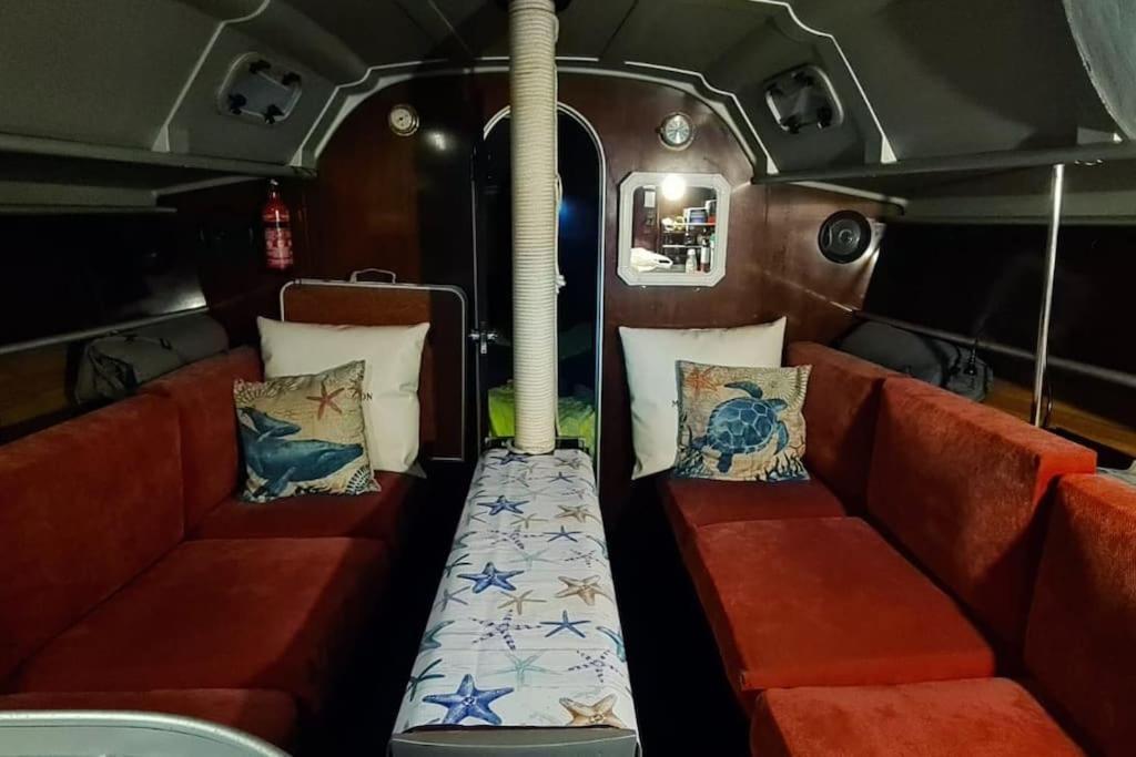 Amazing Flat In Classic Sailing Boat In Barcelona